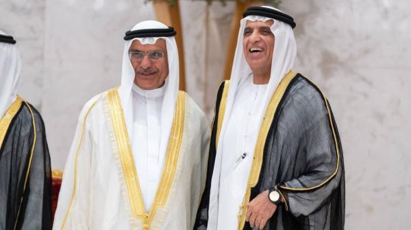 سعود بن صقر يتقبل التهاني من أحمد حميد الطاير