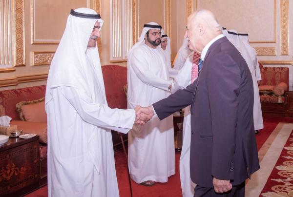 الشرقي ومحمد بن حمد يتقبلان التهاني من أسعد فضة