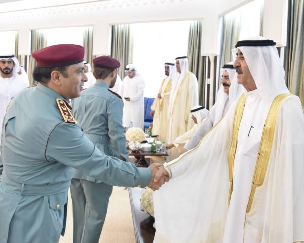 المعلا يتقبل التهاني من ضباط الشرطة