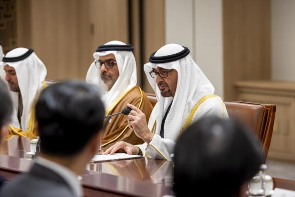 شهدت جلسة اليوم الأربعاء 29 مايو، عمليات بناء مراكز في أسواق الإمارات، فيما تواصل الضغط البيعي الذي خفض المؤشرات، وسط سيولة 1.8 مليار درهم.