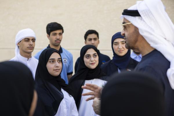 محمد بن زايد: بكل فخر رفعنا علم الإمارات.. وستظل رايتنا دائماً عالية