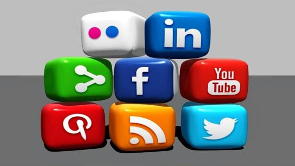 مواقع التواصل