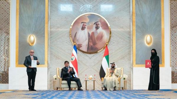 محمد بن راشد ورئيس كوستاريكا يشهدان توقيع اتفاقيات ومذكرات تفاهم محمد بن راشد ورئيس كوستاريكا يشهدان توقيع اتفاقيات ومذكرات تفاهم