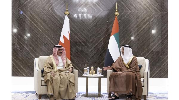 سيف بن زايد يلتقي وزير الداخلية البحريني في «إكسبو» سيف بن زايد يلتقي وزير الداخلية البحريني في «إكسبو»
