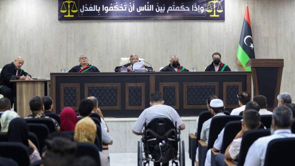 جانب من جلسة محاكمة المتهمين بالانتماء لتنظيم «داعش» الإرهابي في مصراتة (أ ف ب )