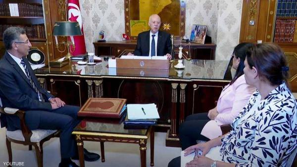 جانب من اجتماع قيس سعيّد مع وزيري الداخلية والمالية ومديرة الجمارك