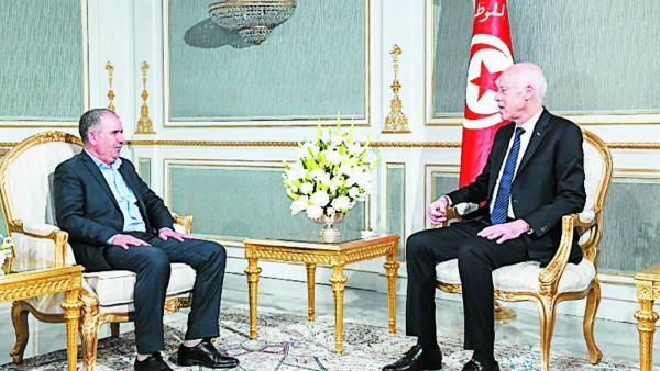 الرئيس التونسي خلال اجتماعه بالأمين العام للاتحاد العام للشغل