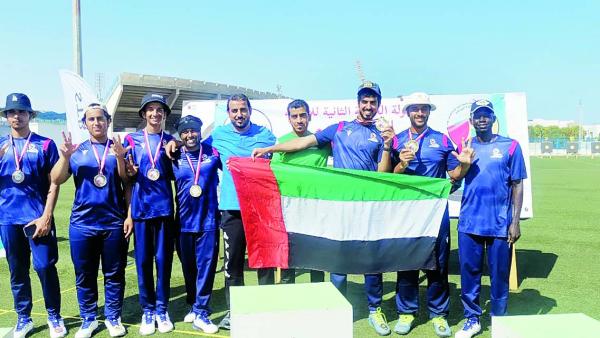 بعثة نادي المدام تحتفل بالإنجاز العربي