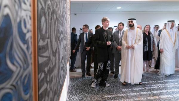 الشيخ سالم بن عبد الرحمن القاسمي يتجول في المعارض المصاحبة
