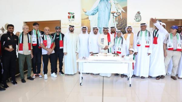 بوهندي مع المشاركين