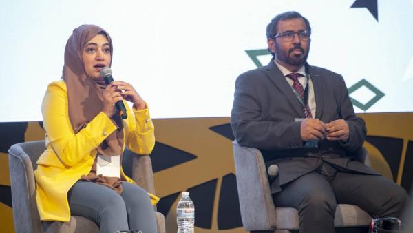فهد المعمري وشيخة المطيري