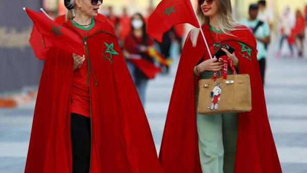 مئات المغاربة سافروا إلى قطر لمساندة«أسود الأطلس» مئات المغاربة سافروا إلى قطر لمساندة«أسود الأطلس»