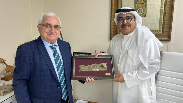 د.المسلم خلال استقباله إسماعيل أحمدي