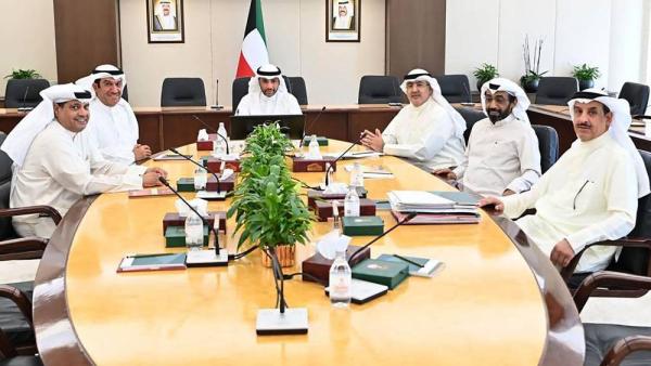 الغانم خلال ترؤسه اجتماع مكتب مجلس الأمة 2020 بعد قرار المحكمة ببطلان حله (أ ف ب)