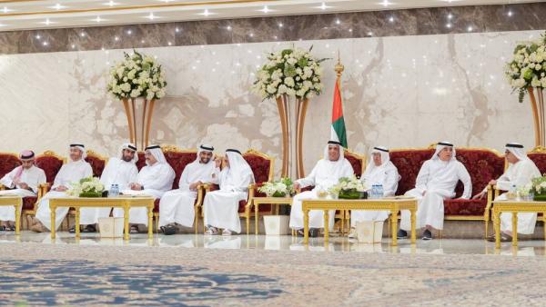 سعود بن صقر خلال استقبال المهنئين