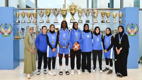فريق الجامعة