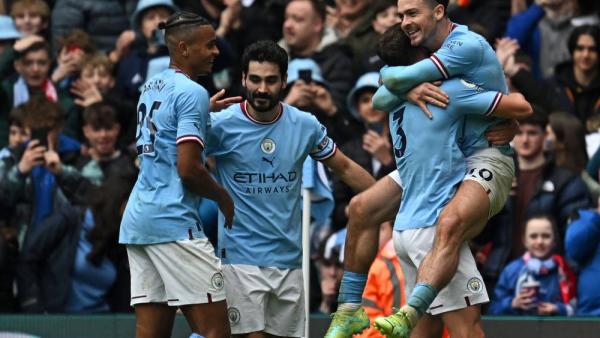 فرحة لاعبي مانشستر سيتي تكررت 4 مرات