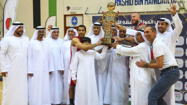 تتويج نهائي كأس رئيس الدولة للسلة للرجال - محمد شعلان