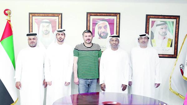 نبيل عاشور مع المدرب الجديد