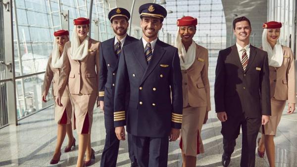 «الإمارات» تطلب قباطنة خبراء للانضمام إلى 1515 من طياري الـ A380