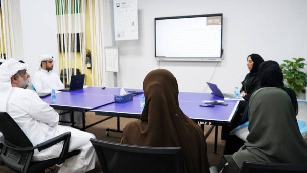 خلال الاجتماع