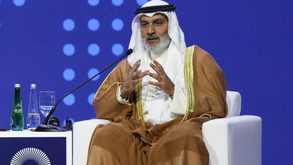 هيثم الغيص متحدثاً خلال جلسة نقاشية في معرض ومؤتمر «أديبك»، أبوظبي