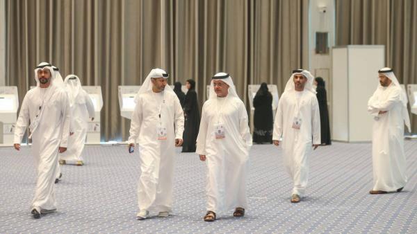 وزير العدل يتأكد من خلو قاعدة البيانات قبل التصويت بانتخابات "الوطني"