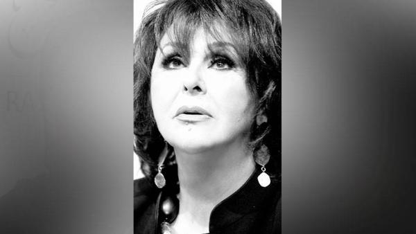 نضال الأشقر تلقي رسالة اليوم العربي للمسرح