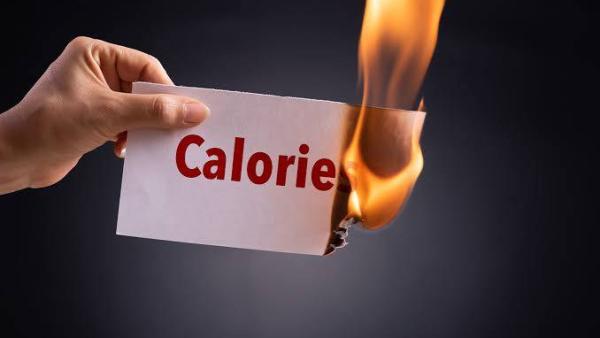 حرق السعرات الحرارية بدون مجهود.. عادات يومية تحرق الدهون