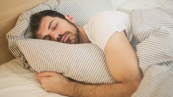 طريقة يومية مذهلة لطرد سموم الدماغ.. وتقلل فرص إصابتك بالخرف