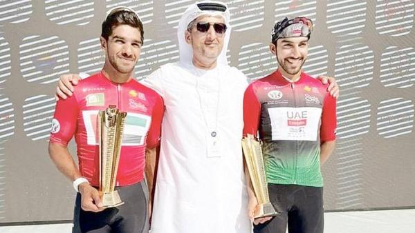 خلال تتويج سابق لنجوم منتخب الإمارات