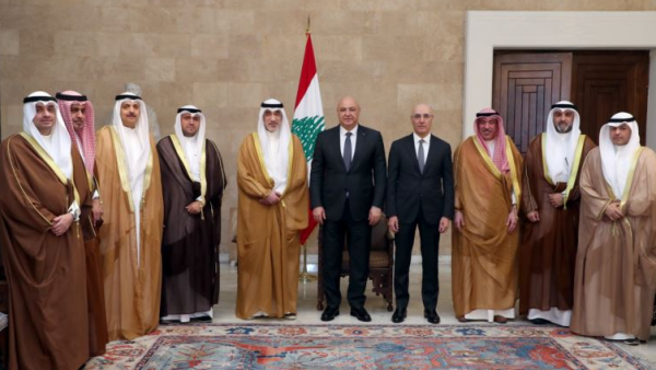 عون يستقبل الوفد الكويتي الزائر في قصر بعبدا(الخليح)