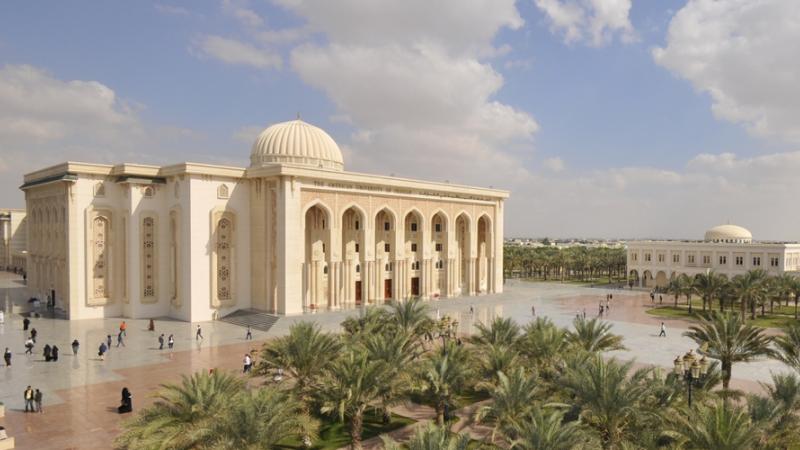 أمريكية الشارقة