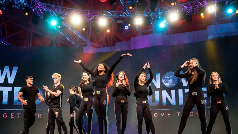 رقم قياسي لدبي بأكبر حفل موسيقي افتراضي