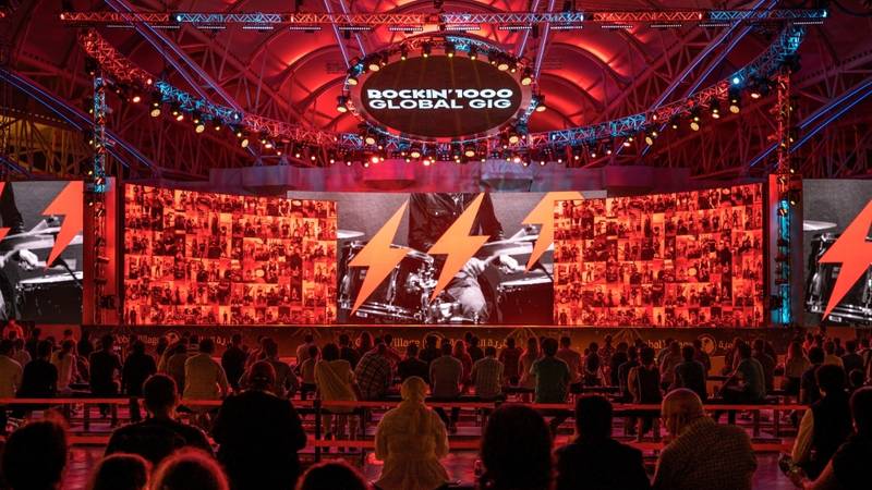 رقم قياسي لدبي بأكبر حفل موسيقي افتراضي