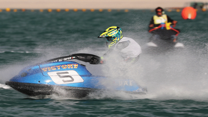 الرياضات البحرية 