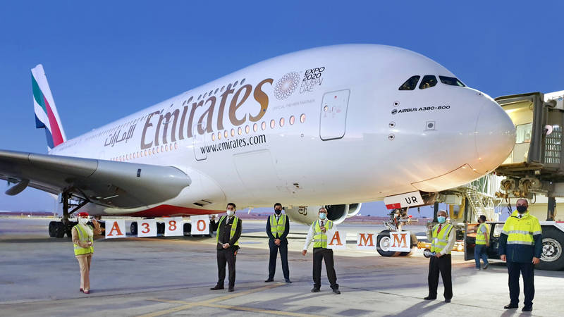 الاحتفال بطائرة الإمارات A380 في عمّان