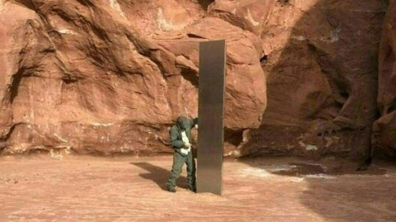 المسلة الغامضة المسلة الغامضة