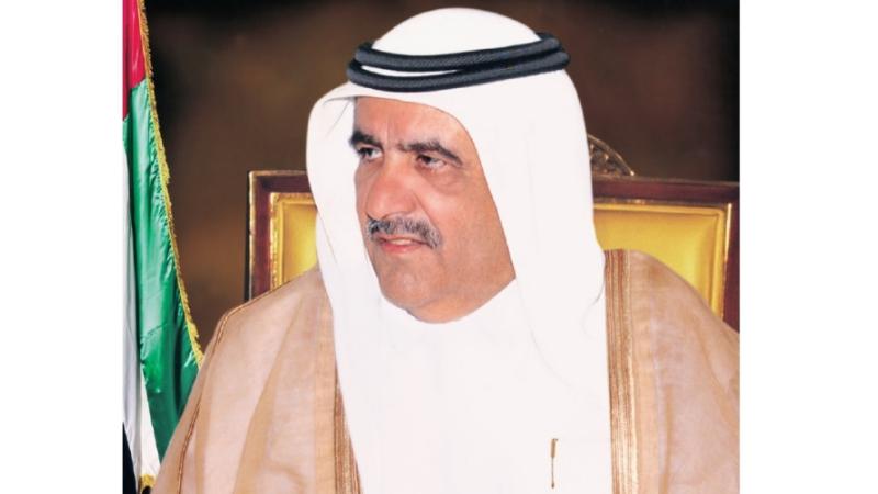 حمدان بن راشد يعزي بوفاة الشيخ عبدالله الشرقي والشيخ ناصر الصباح