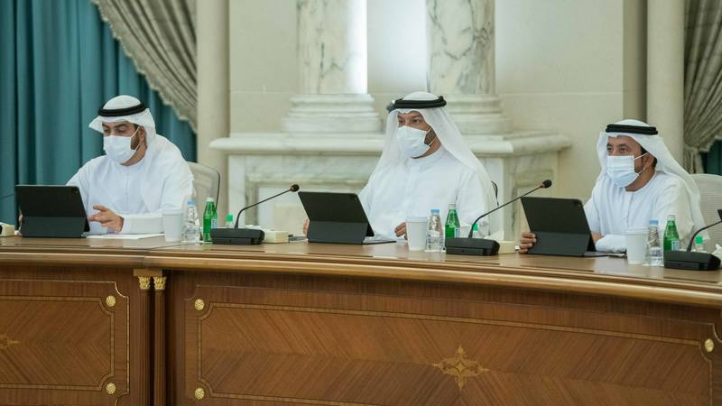 «تنفيذي الشارقة» يؤكد أهمية تفعيل «التقنية» في الاجتماعات