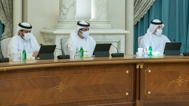 «تنفيذي الشارقة» يؤكد أهمية تفعيل «التقنية» في الاجتماعات