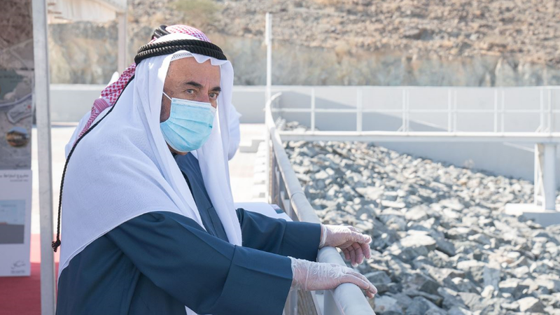 حاكم الشارقة يتفقد عدد من المشاريع التطويرية والسياحية في مدينة كلباء