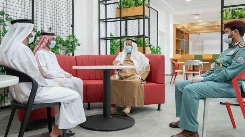 حاكم الشارقة يتفقد حديقتي كشيشة وشغرافة