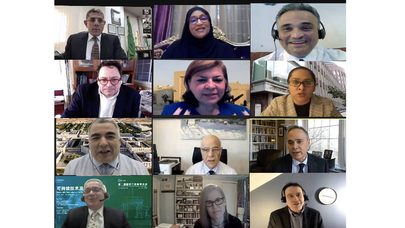 «الشارقة» تناقش تحديات التعليم العالي في زمن «كورونا»