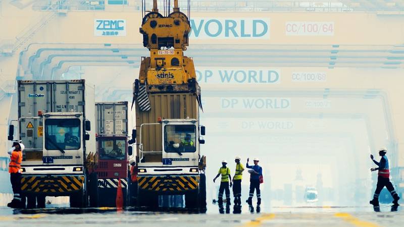 ميناء جبل علي في دبي 