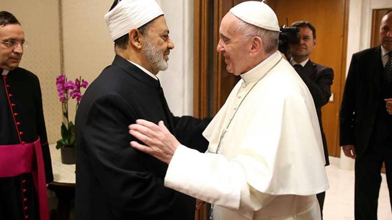 شيخ الأزهر زيارة البابا فرنسيس إلى بغداد تحمل رسالة سلام صحيفة الخليج