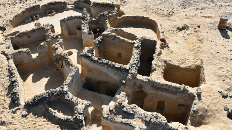 اكتشاف قرية تاريخية للرهبان في مصر
