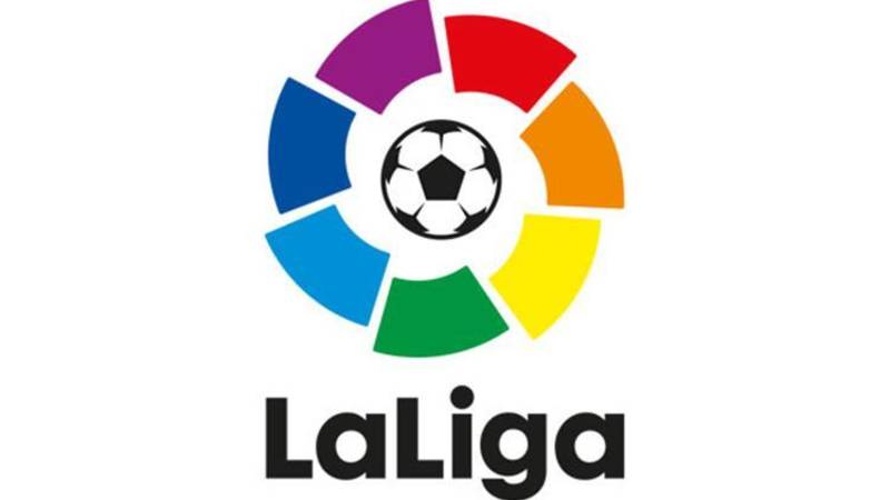 Ø¥ÙŠØ¨Ø§Ø± ÙŠØ­Ø²Ù… Ø§Ù„Ø­Ù‚Ø§Ø¦Ø¨ Ù„Ù…ØºØ§Ø¯Ø±Ø© Ø¯ÙˆØ±ÙŠ Ø§Ù„Ø¯Ø±Ø¬Ø© Ø§Ù„Ø£ÙˆÙ„Ù‰ Ø§Ù„Ø¥Ø³Ø¨Ø§Ù†ÙŠ ØµØ­ÙŠÙØ© Ø§Ù„Ø®Ù„ÙŠØ¬