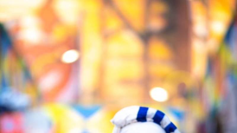 مشاريع صغيرة تعرض منتجاتها في القرية العالمية