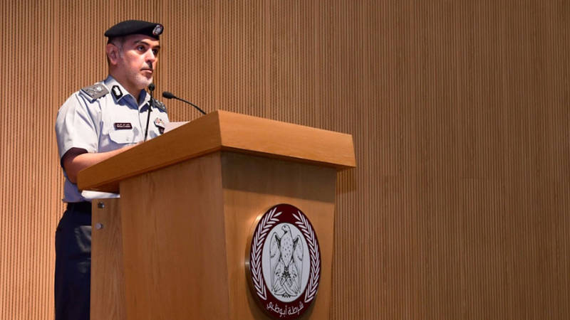  الشريفي يتحدث أثناء الافتتاح 